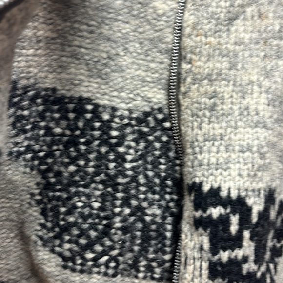 Wool vest - Picture 3 of 3